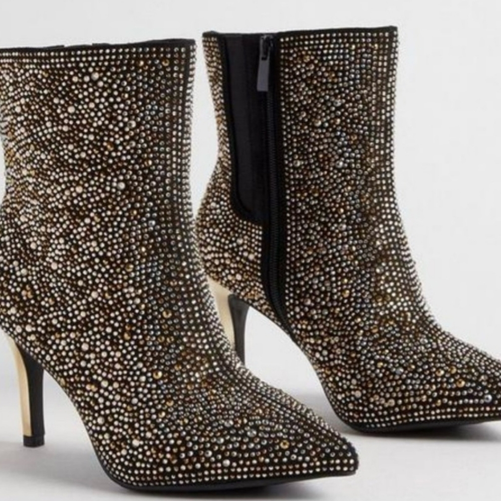 NWOT Never Worn Embellished Boots
